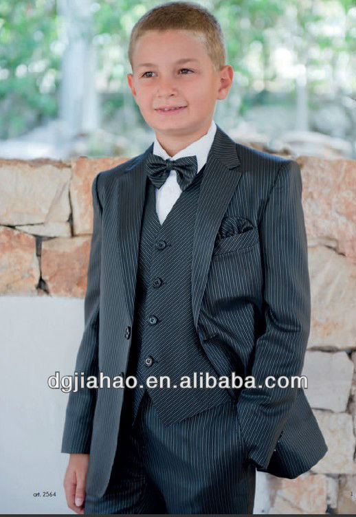 新しい到着のファッション固体2013claccical黒い男の子の夏のスーツ-スーツ、タキシード問屋・仕入れ・卸・卸売り