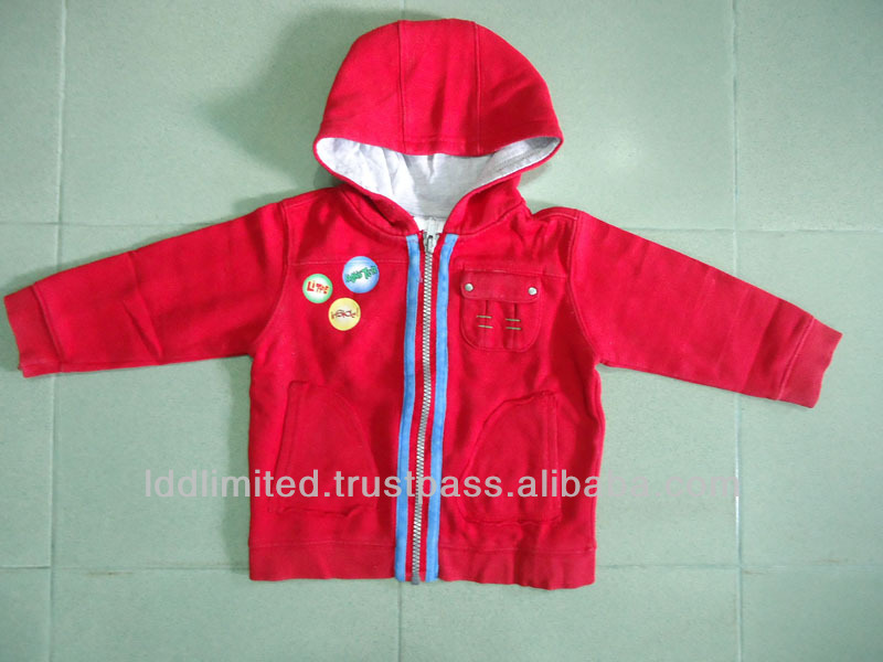 赤い色での子供のパーカー-キッズ服　パーカー、スウェットシャツ問屋・仕入れ・卸・卸売り