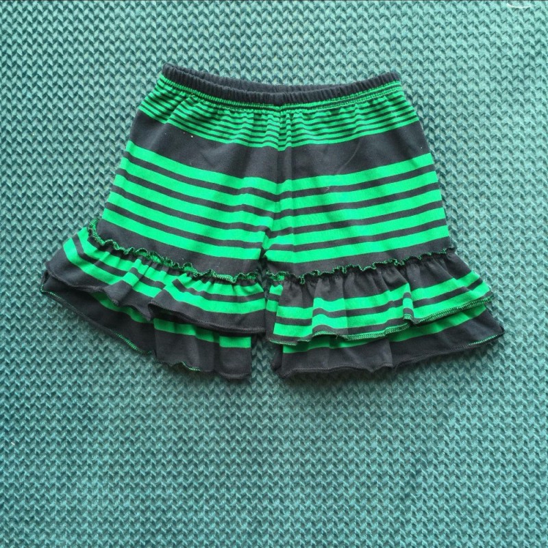 DYJ-084熱い販売ベビー服ブティック女の子ブラックストライプアイシングショーツでトリプルフリルため夏-ズボン問屋・仕入れ・卸・卸売り