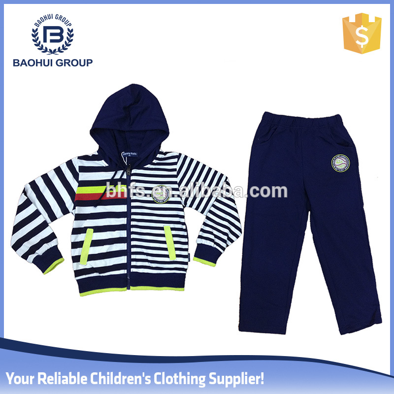 身に着けている赤ちゃん子供のジャージを追跡卸売プライベートラベルのカスタムパーカーの子供ブティックの服-キッズ服　セット問屋・仕入れ・卸・卸売り