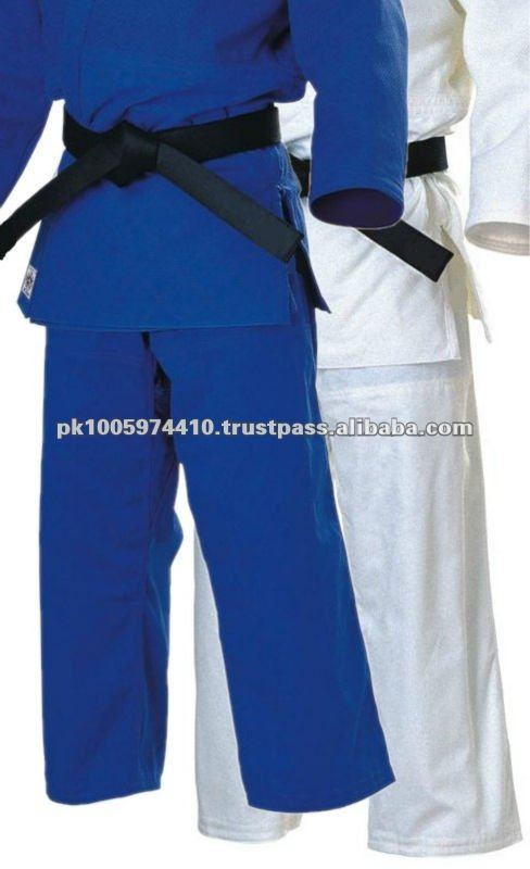 柔道のユニフォーム/武道が身に着けている-武道、格闘技用ウェア問屋・仕入れ・卸・卸売り