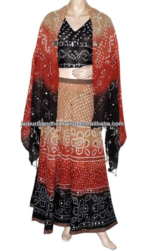 新しい最新の民族の伝統的なlehenga2013ghagraチョリドレス-その他ウエディングアパレル問屋・仕入れ・卸・卸売り