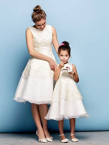 母と娘の女性は白いドレスのレースのイブニングドレス-プラスサイズドレス、スカート問屋・仕入れ・卸・卸売り
