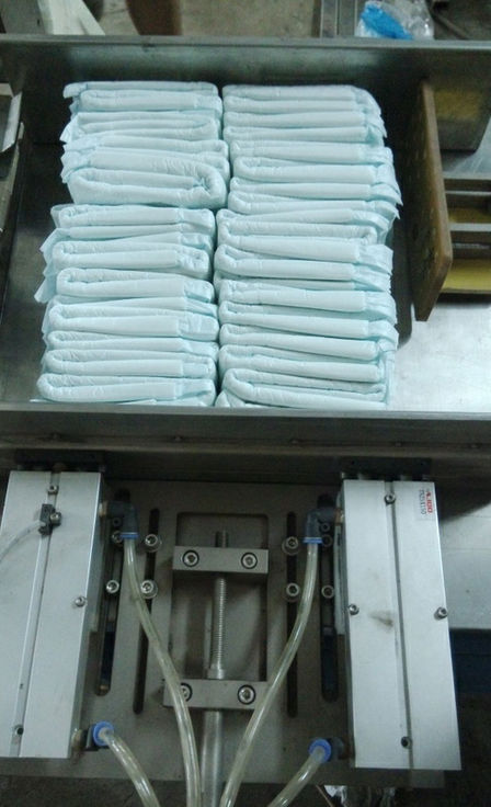 赤ちゃんのおむつは、 マシンを梱包、 泉州でビニール袋のシール機-シーリング機械問屋・仕入れ・卸・卸売り