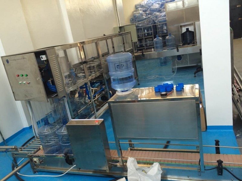 ミネラルウォーター充填機5ガロン/純水のボトリングmachine/水が生産ラインを充填-充填機問屋・仕入れ・卸・卸売り