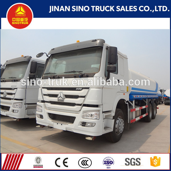 Sinotruk howo左ステアリングタイプ立方メートル水タンクトラック価格-散水車問屋・仕入れ・卸・卸売り