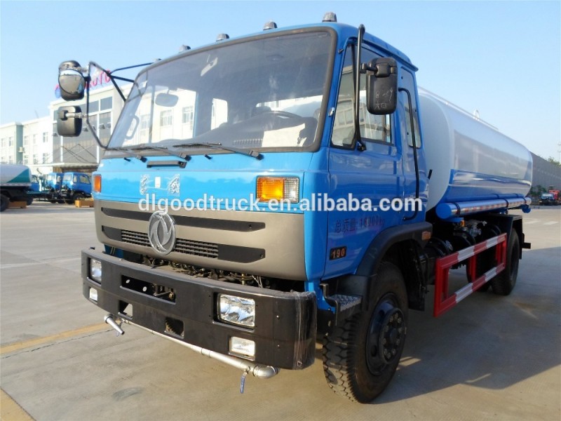 水10cbmクッパ付きトラック販売のための低価格008615826750255( whatsapp)-散水車問屋・仕入れ・卸・卸売り