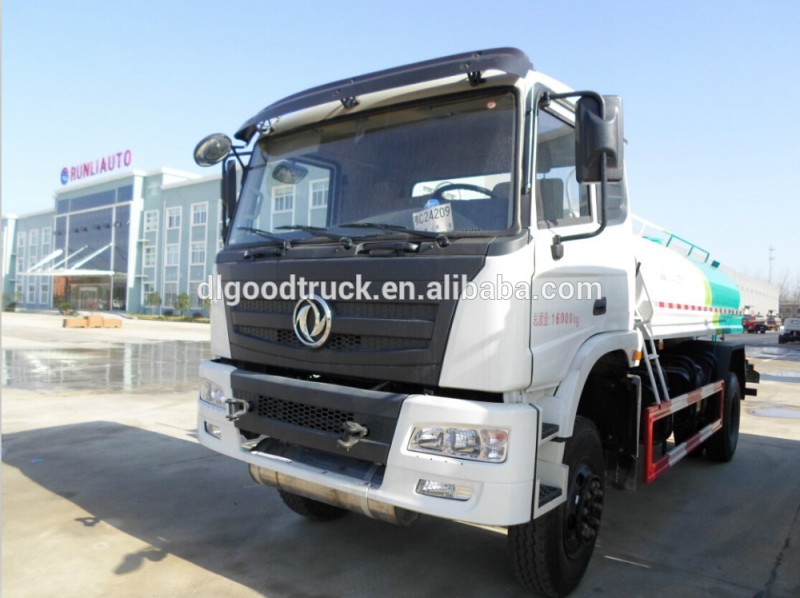 東風4x4のオフ- 道路の水のタンクローリー用売却008615826750255-散水車問屋・仕入れ・卸・卸売り