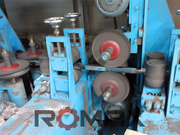 自動ステンレス鋼研磨機32-Grinder角パイプ研磨機-他の金属及び冶金学の機械類問屋・仕入れ・卸・卸売り