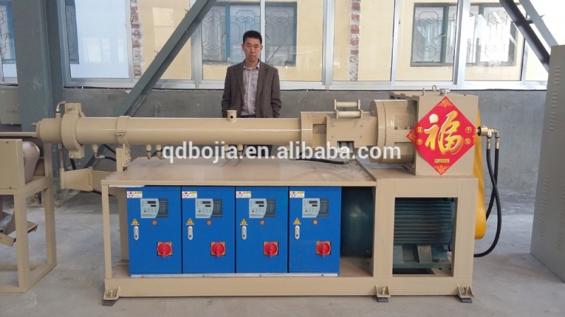 窓・ドアのゴムシーリングストリップ製造機/コールド押出機用ゴムストリップ-ゴム製原料の機械類問屋・仕入れ・卸・卸売り